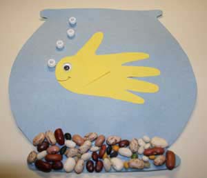 Fish Coloring on How To Make Your Kids Handprint Fish Bowl Craft