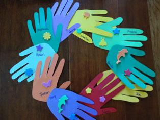 handprint-classroom-wreath.jpg