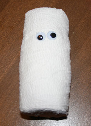 Craft Ideas  Toilet Paper Rolls on Mummy Toilet Paper Roll Craft