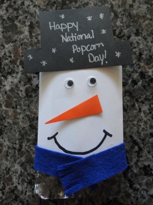 popcorn day snowman favor craft