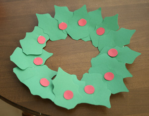 DIY Christmas Wreath Craft for Kids: Make an Easy Holiday Wreath Out of Construction  Paper, Crafts