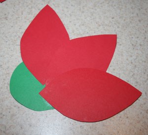 Paper Plate Poinsettia- Holiday Craft for Kids