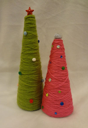 How to Make Yarn-Wrapped Syrofoam Cone Trees for Christmas