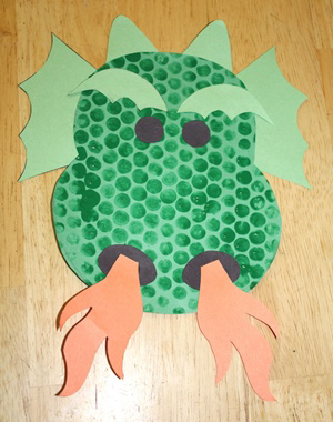 Bubble Wrap Print Dragon Craft